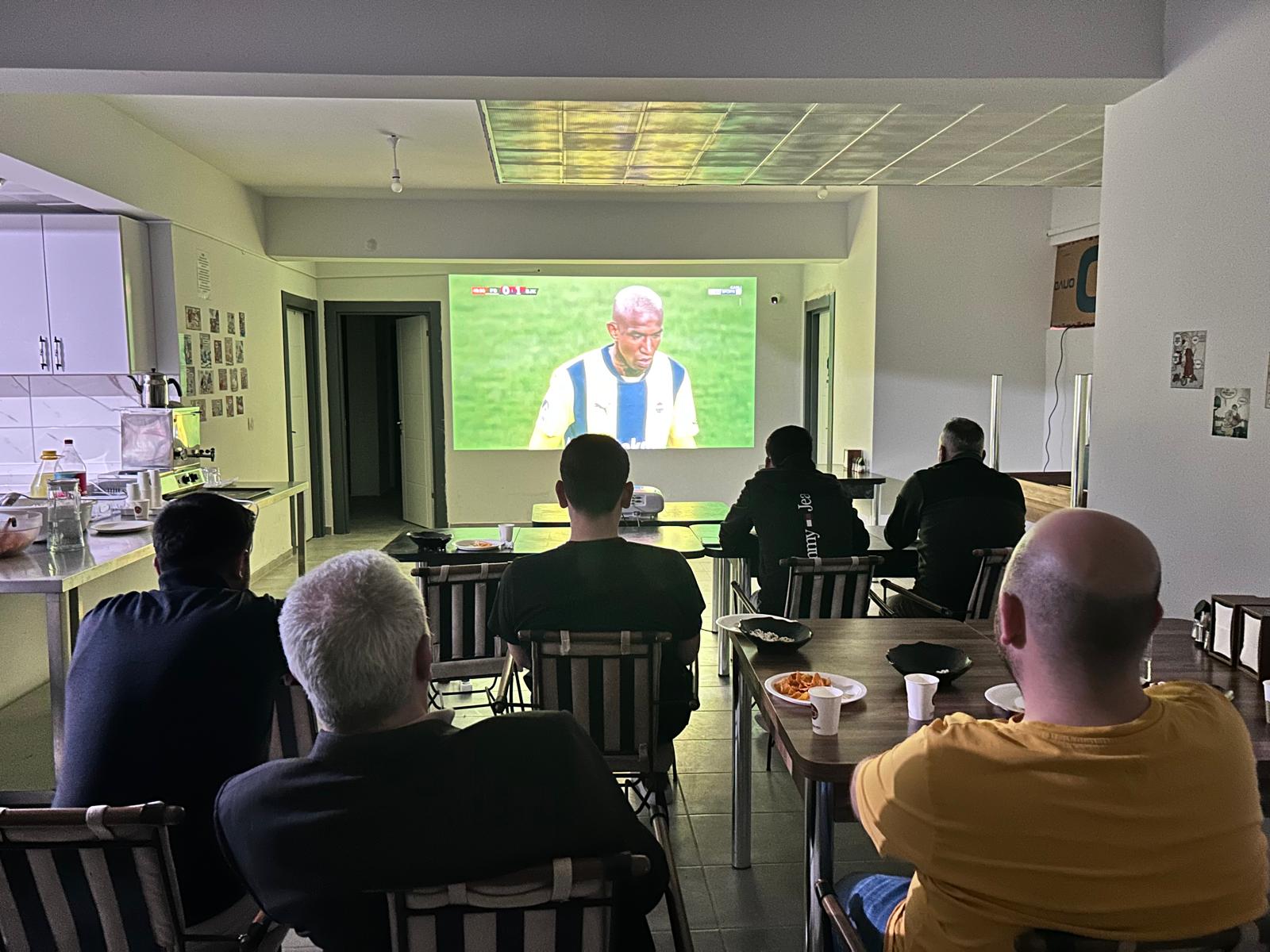 ERKEK YURDUMUZDAN GÜZEL ANLAR