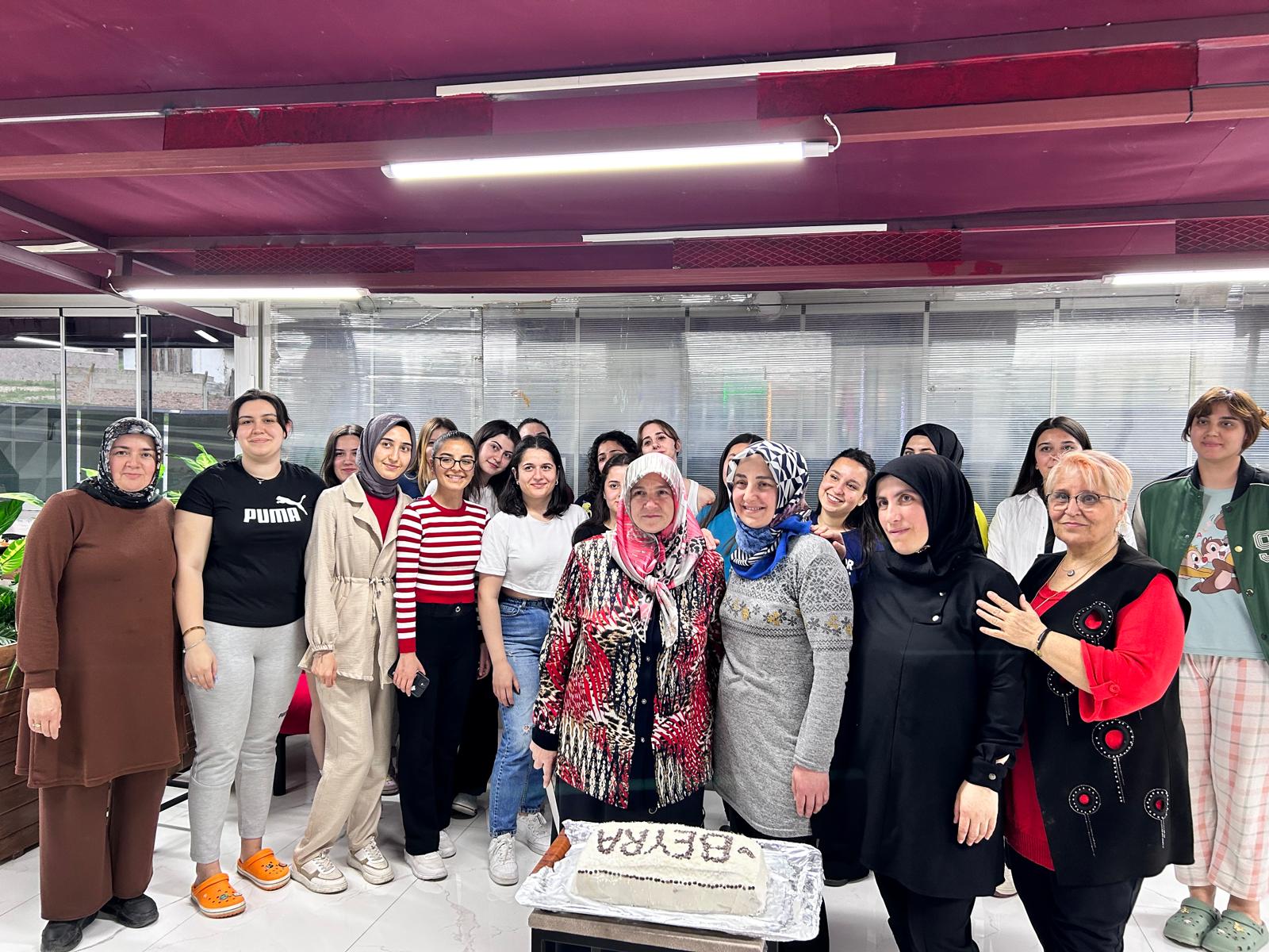 KIZ YURTLARIMIZDAN GÜZEL KARELER