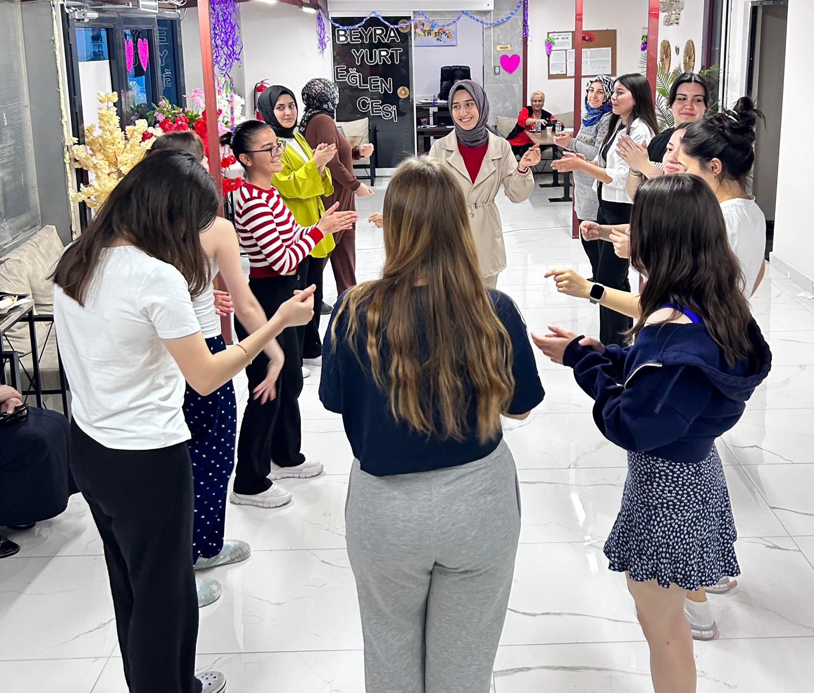 KIZ YURTLARIMIZDAN GÜZEL KARELER